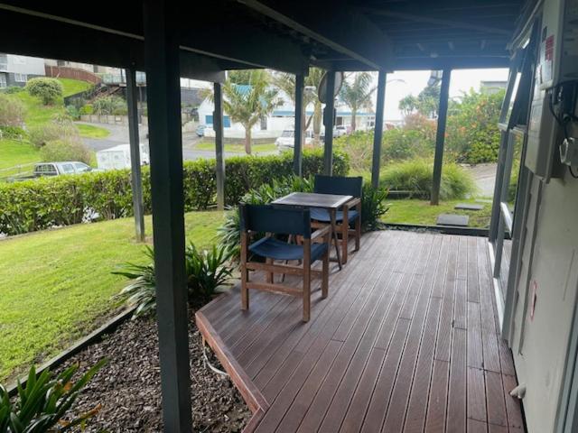 The Pacific Room, Tapeka Point Russell Ngoại thất bức ảnh